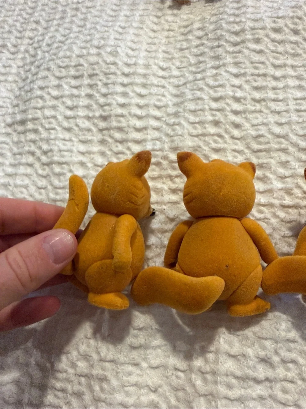 Woodzeez Small Orange Flocked Fox Figurines